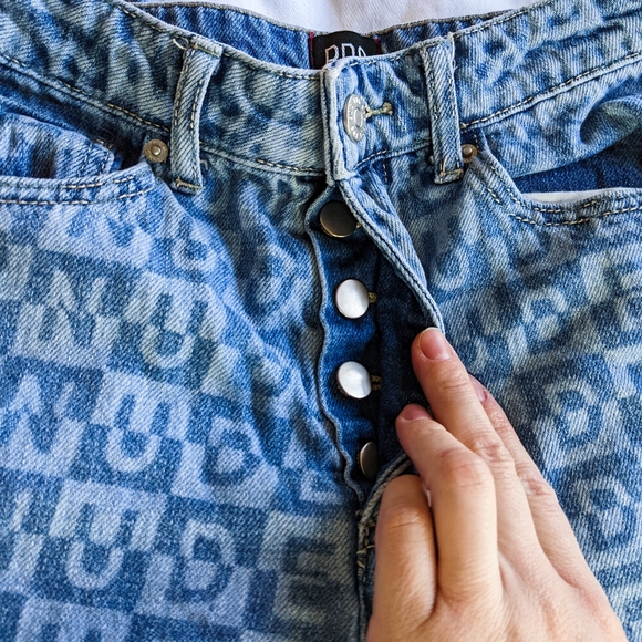 Urban Outfitters BDG Nudes Lettering High Waisted Wide Leg Raw Hem Denim Jeans - Picture 8 of 15